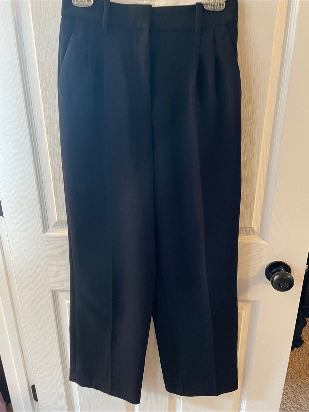 Aritzia Black Straight-Leg Trousers
